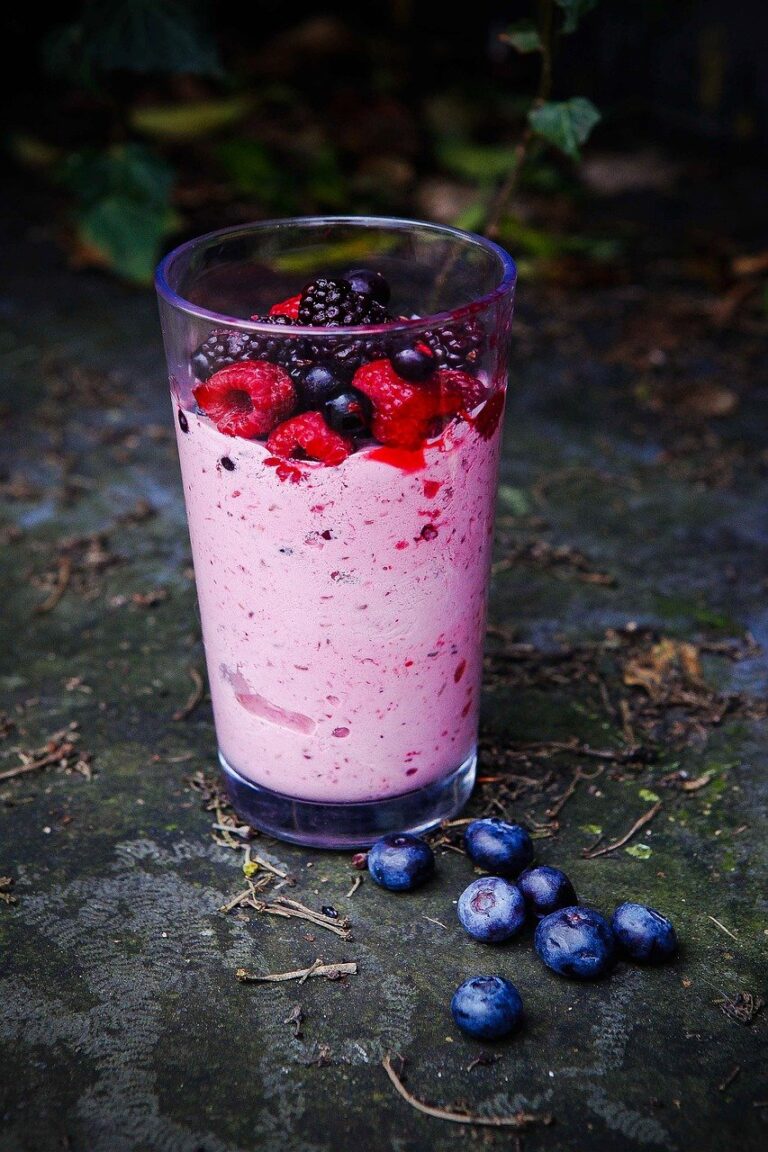 berries, cocktail, milkshake